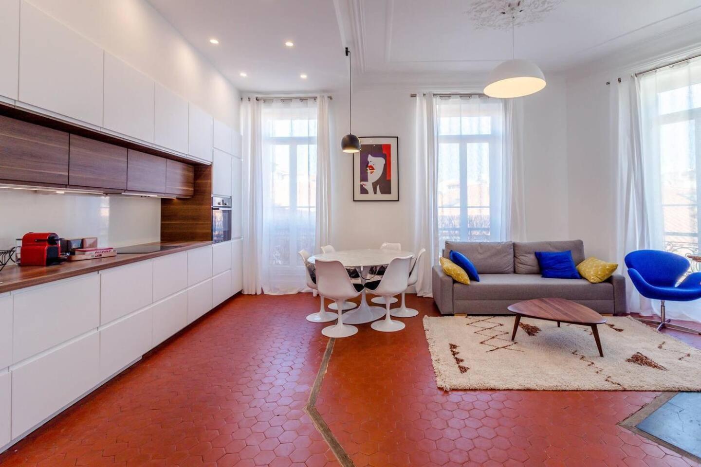 Colbert - 80m2 Proche Du Vieux-port Apartment